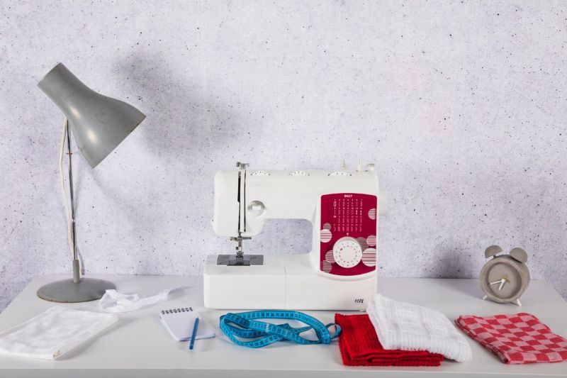 Светильники для швейных машин: как создать идеальное освещение для комфортной работы